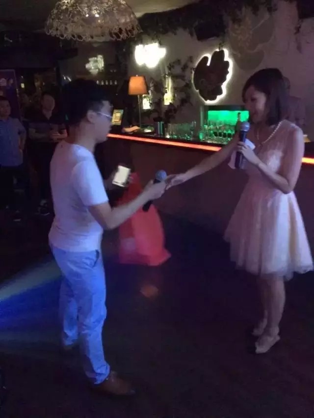 疯狂军团公会之夜圆满落幕 百名会长齐聚共话未