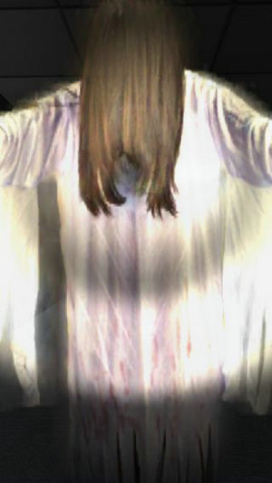 日系3D恐怖手游《心灵交差点》上架