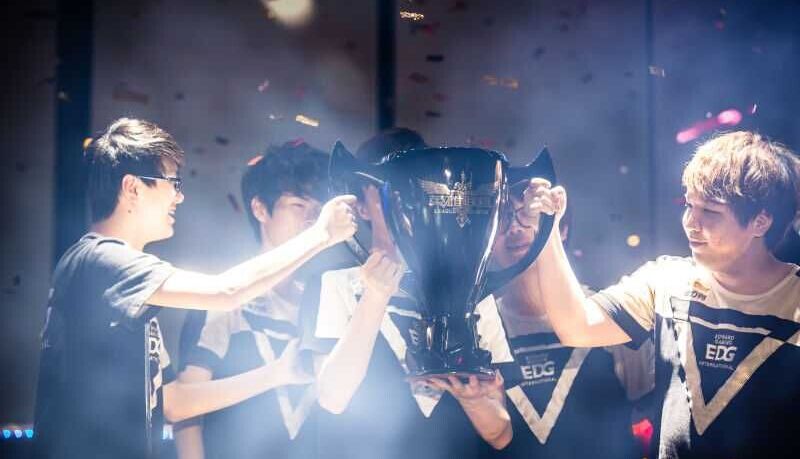 EDG签约虎牙直播